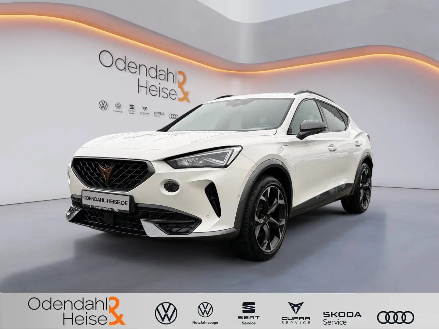 CUPRA Formentor 1.4 l TSI e-Hybrid DSG KAMERA/ NAVI/ LED Weiß - 1