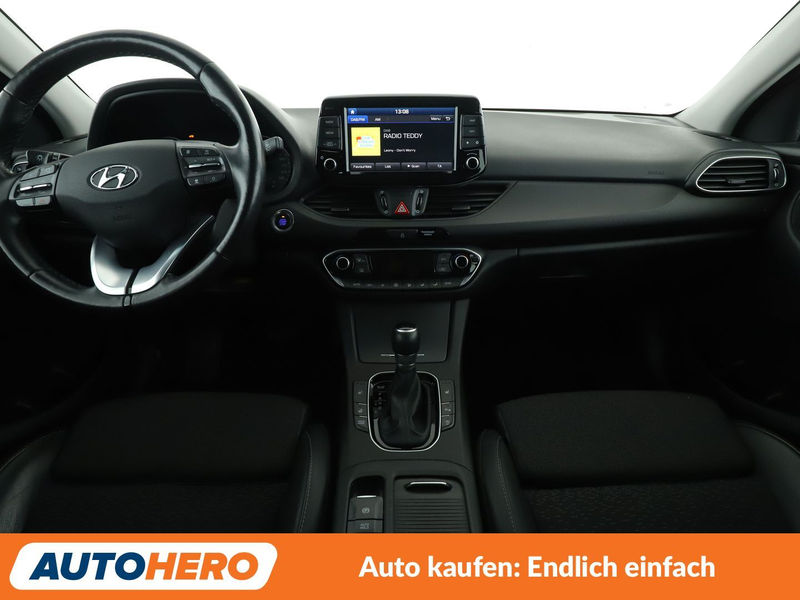 Hyundai i30 1.6 CRDi Premium Aut.*NAVI*LED*ACC*CAM*SPUR* — photo 12