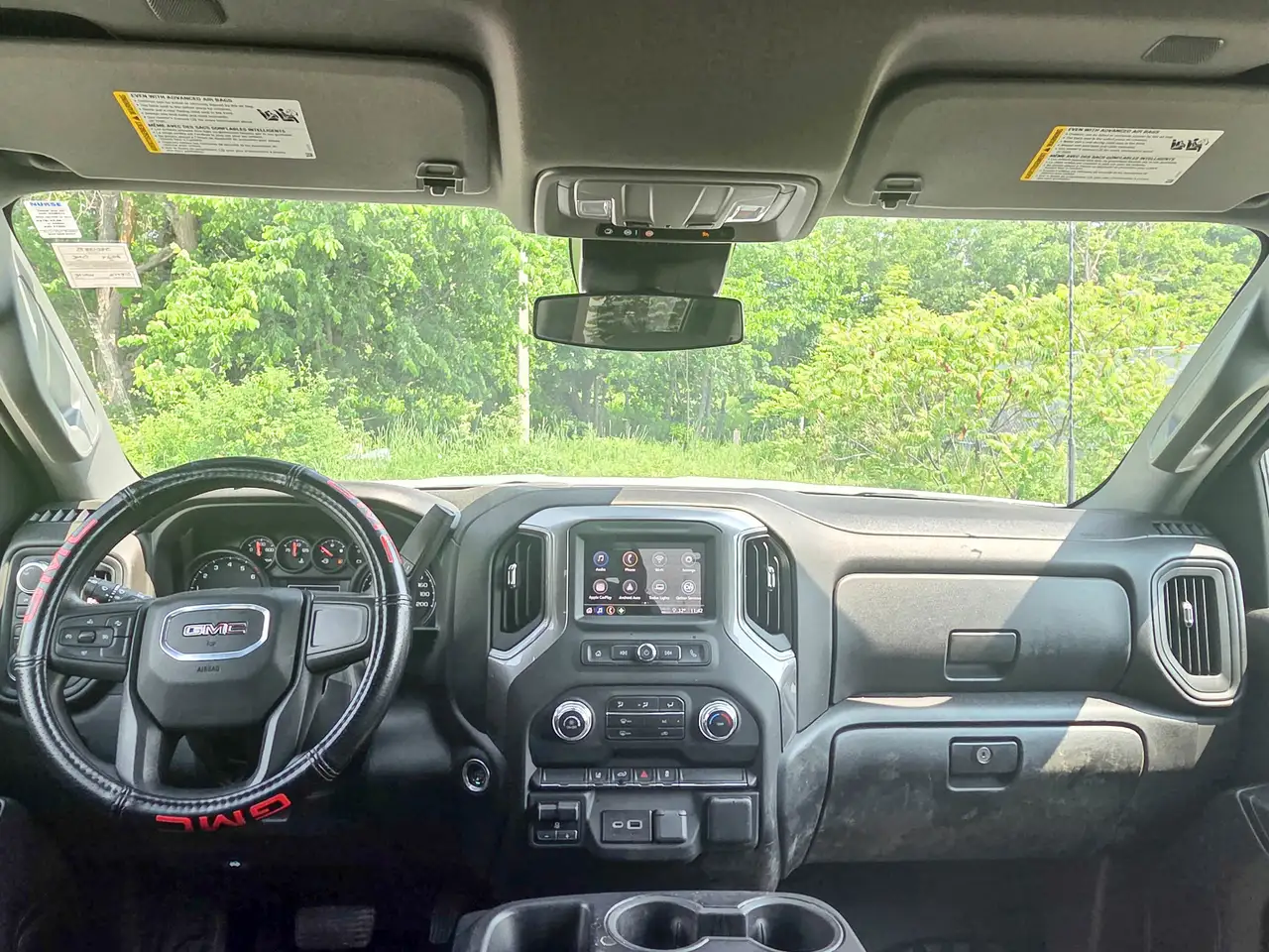 GMC Sierra 2500HD photo GMC Sierra 2500HD