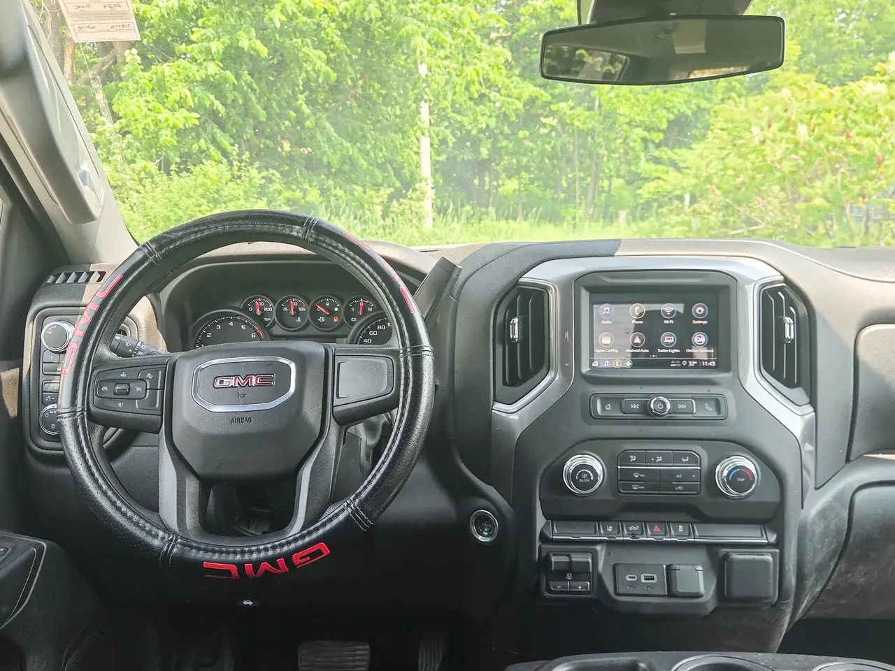 GMC Sierra 2500HD photo GMC Sierra 2500HD