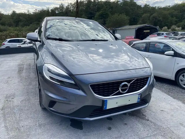 Volvo V40