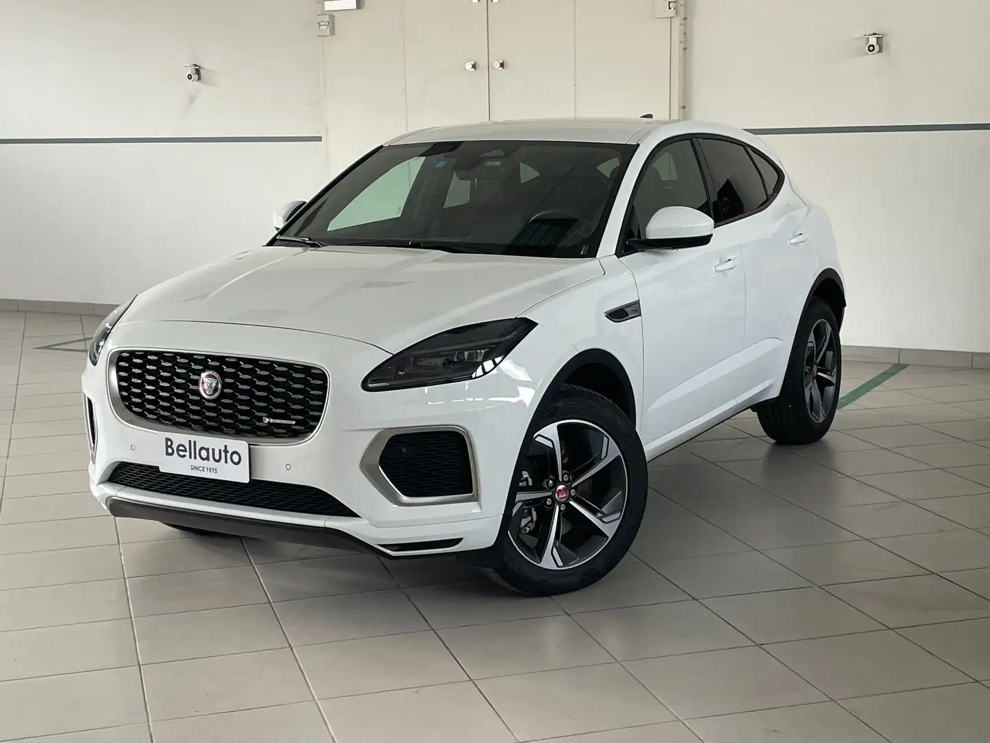 Jaguar E-Pace 2.0D I4 163CV MHEV R-Dynamic SE AWD Auto Weiß - 1