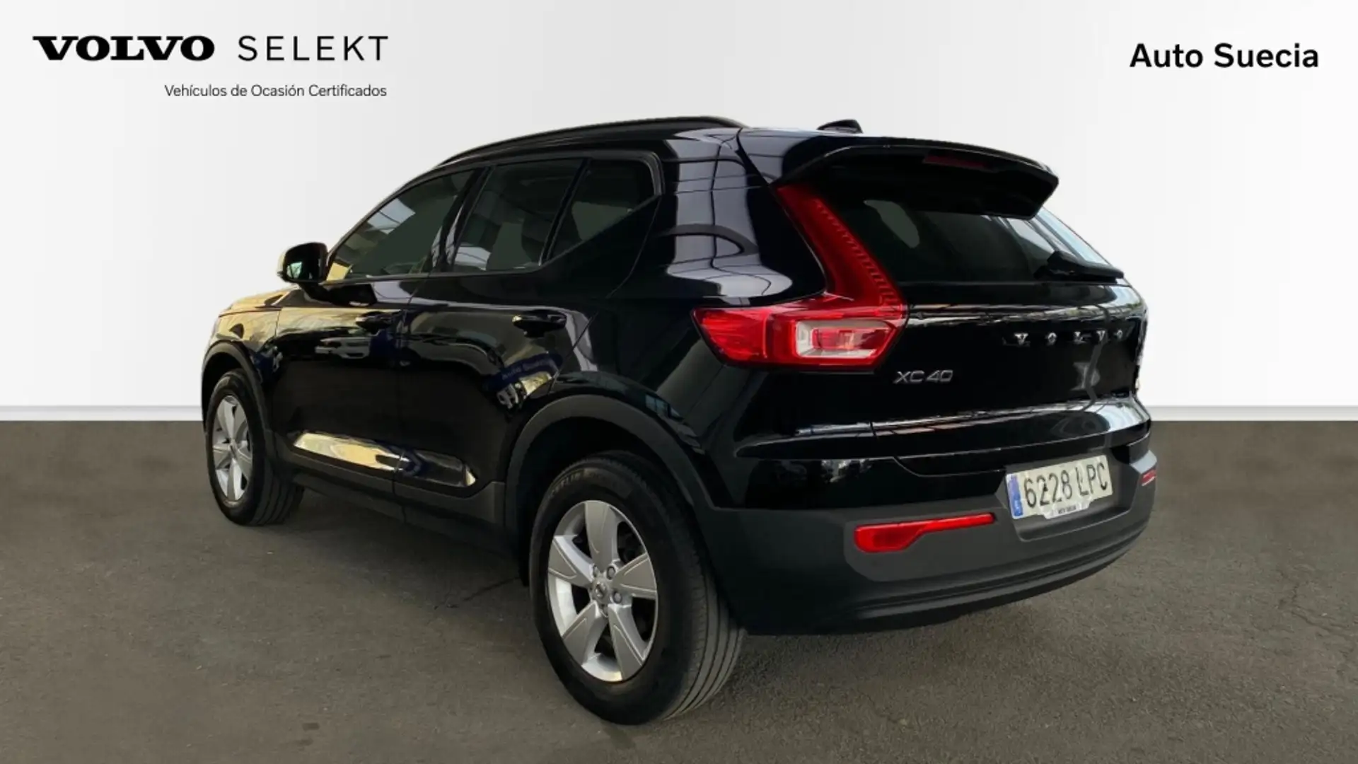 Volvo XC40 TODOTERRENO 1.5 T2 MOMENTUM CORE 5P Negro - 2