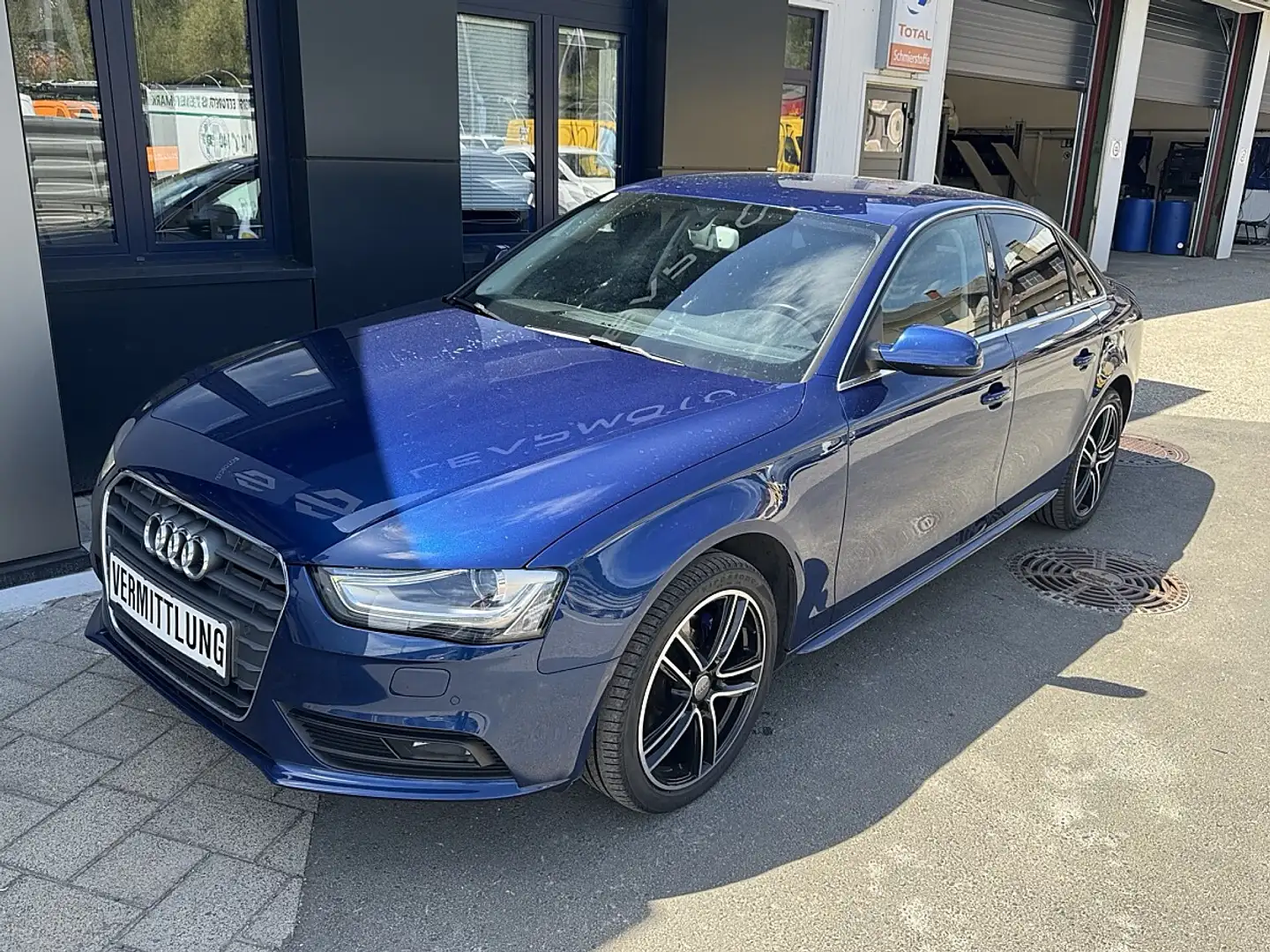 Audi A4 2,0 TDI Style DPF Blau - 1