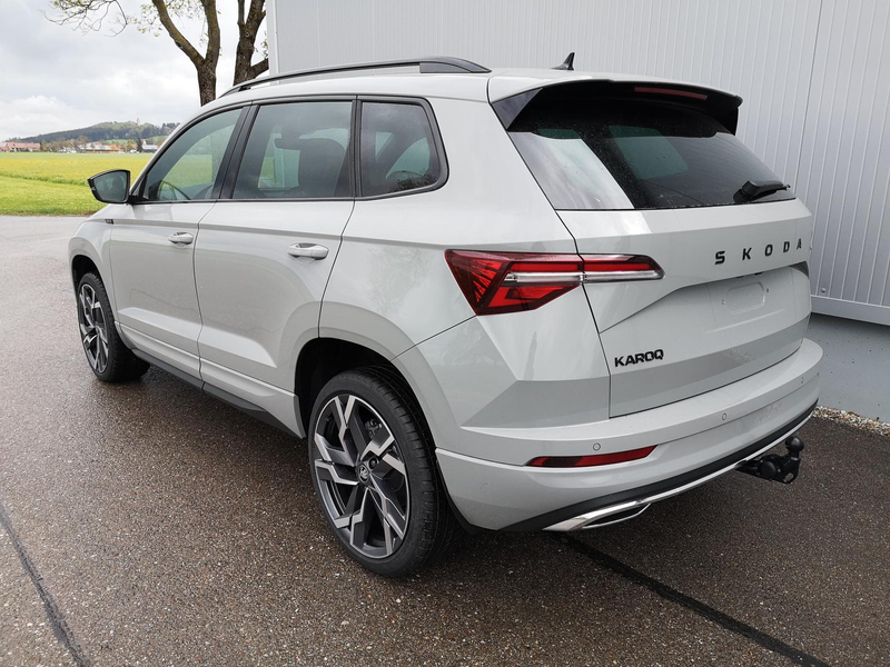 Skoda Karoq Sportline 2.0TDI DSG 4x4 AHK Matrix Leder 19 Zo... — photo 3