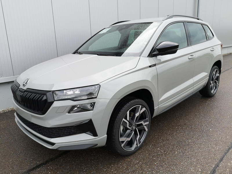 Skoda Karoq Sportline 2.0TDI DSG 4x4 AHK Matrix Leder 19 Zo...