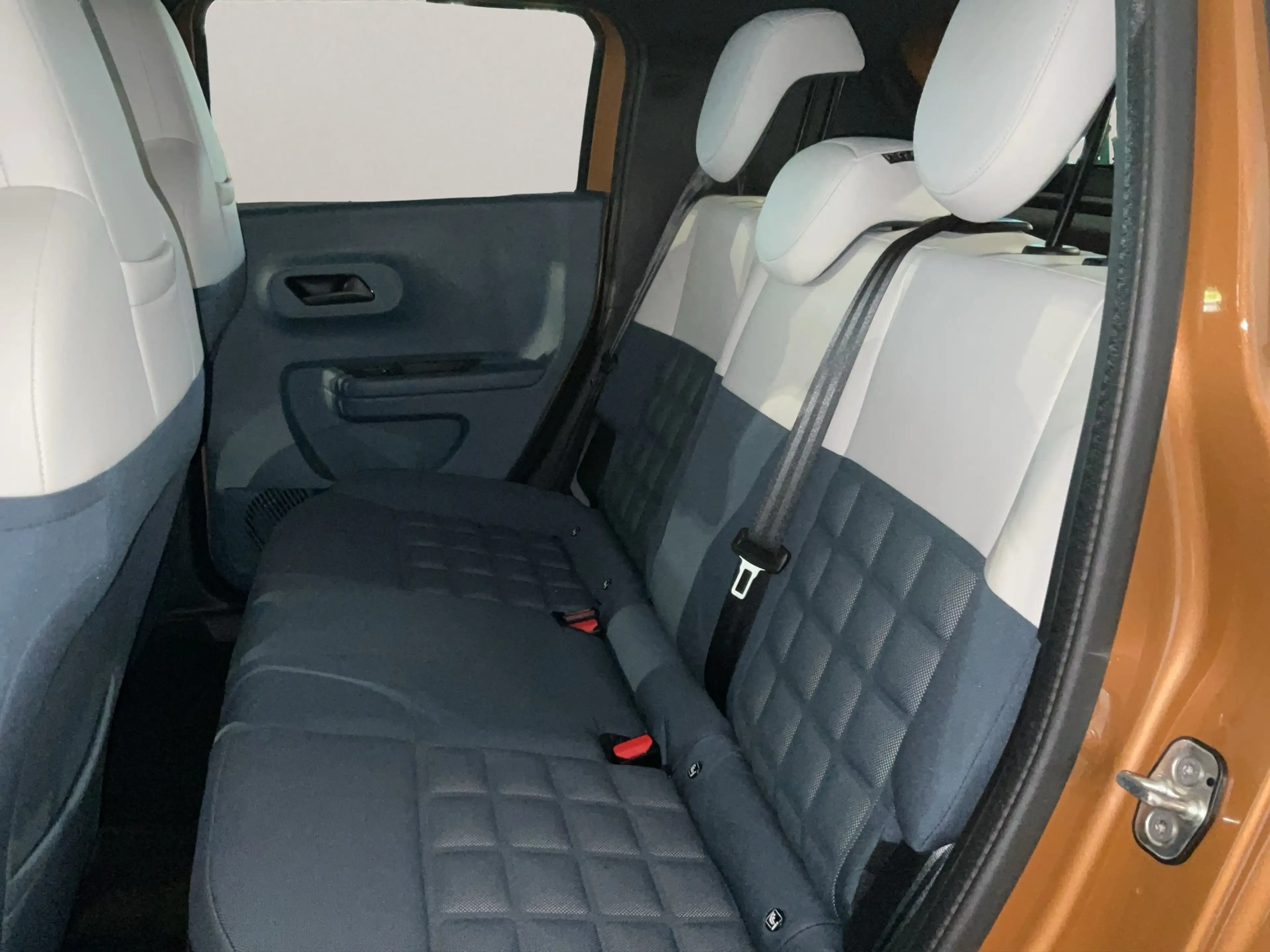 Fiat Grande Panda E LaPrima LED+Navi*Sofort Verfügbar* — photo 10