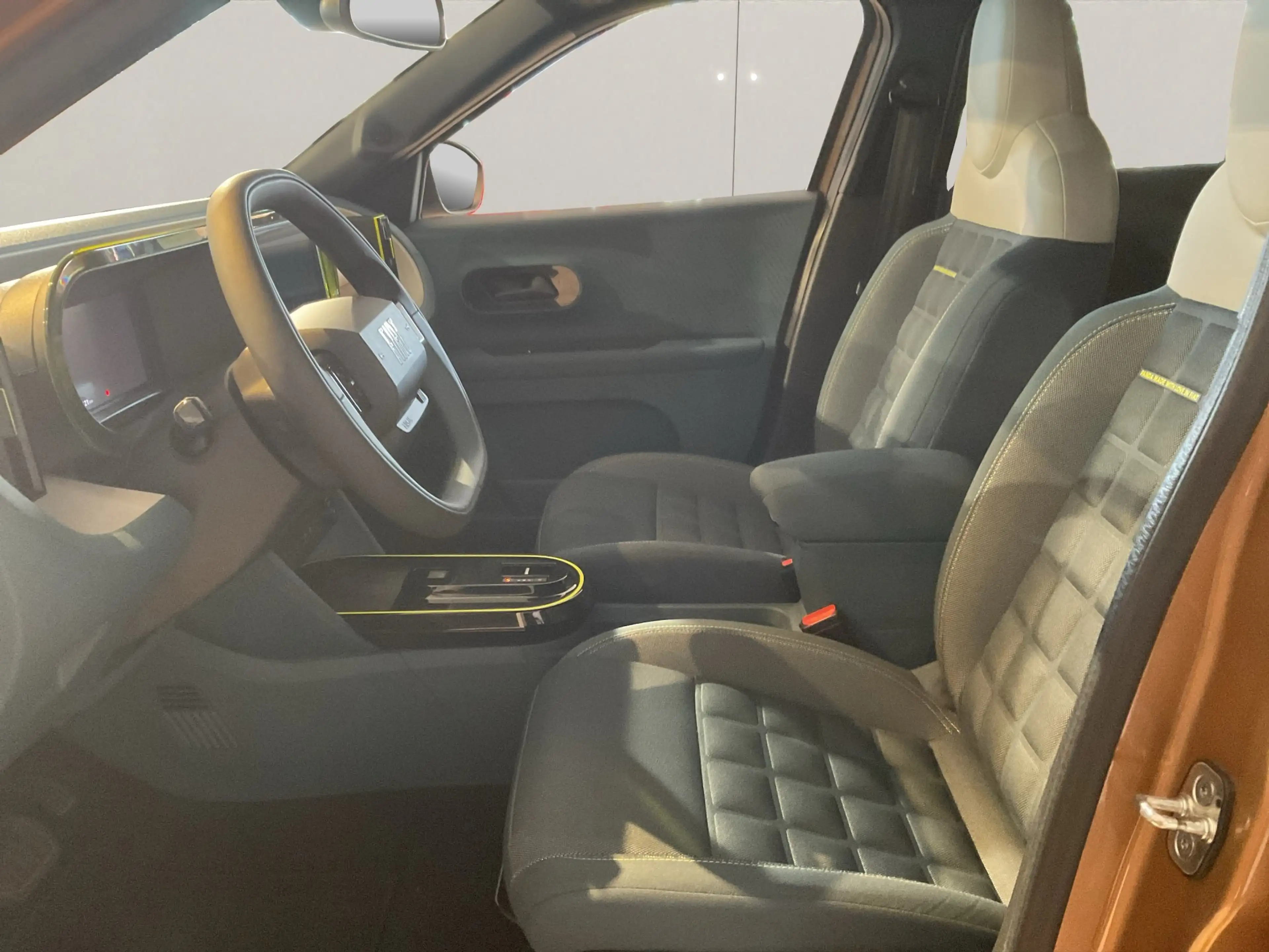 Fiat Grande Panda E LaPrima LED+Navi*Sofort Verfügbar* — photo 7