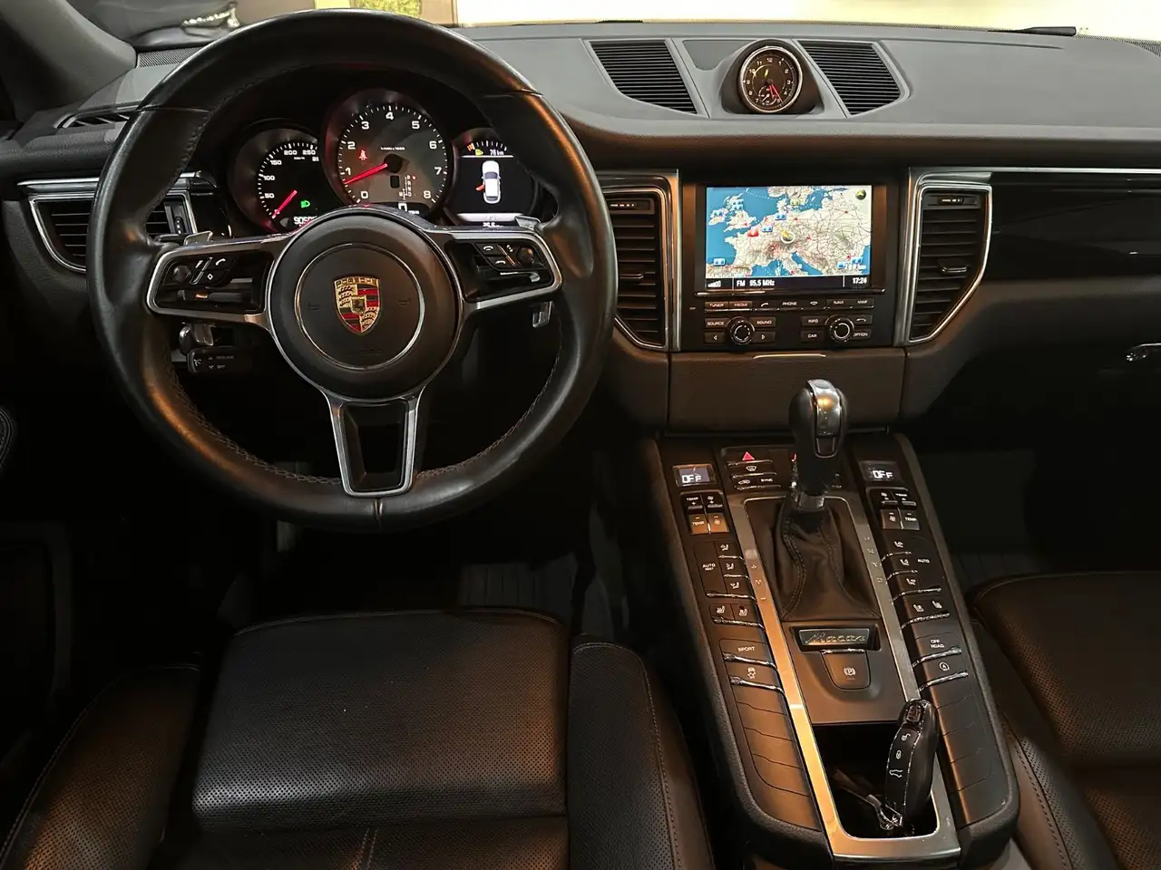 Porsche Macan — photo 20 sur 32