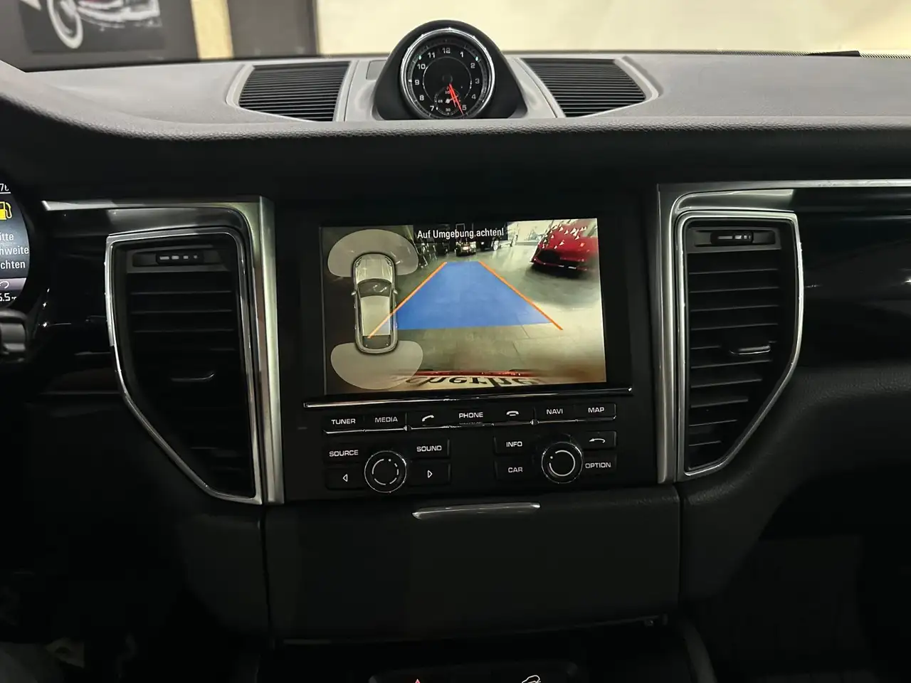 Porsche Macan — photo 23 sur 32