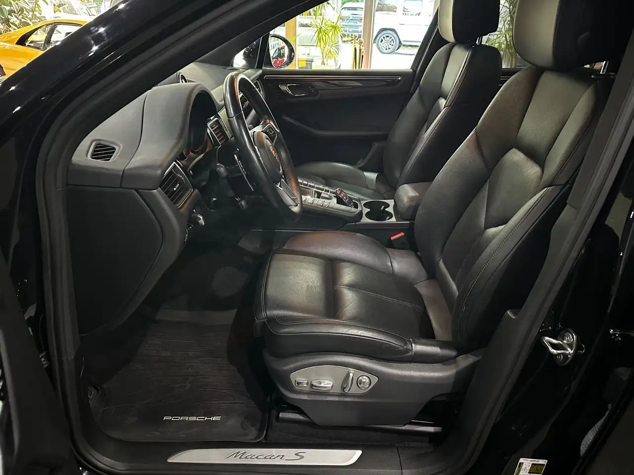 Porsche Macan — photo 11 sur 32