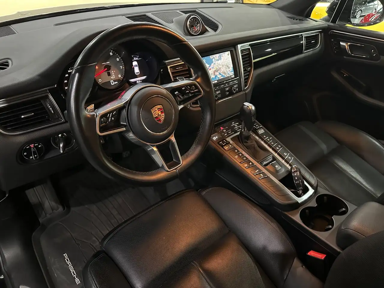 Porsche Macan — photo 19 sur 32