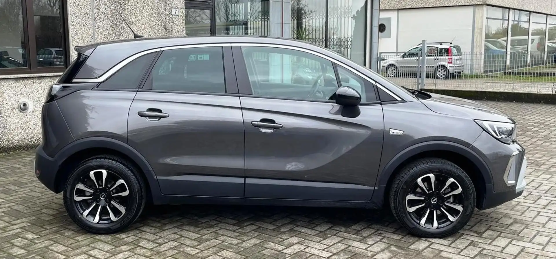 Opel Crossland 1.2 Ultimate s- Km.26.000 Reali-Unico proprietario Grigio - 2