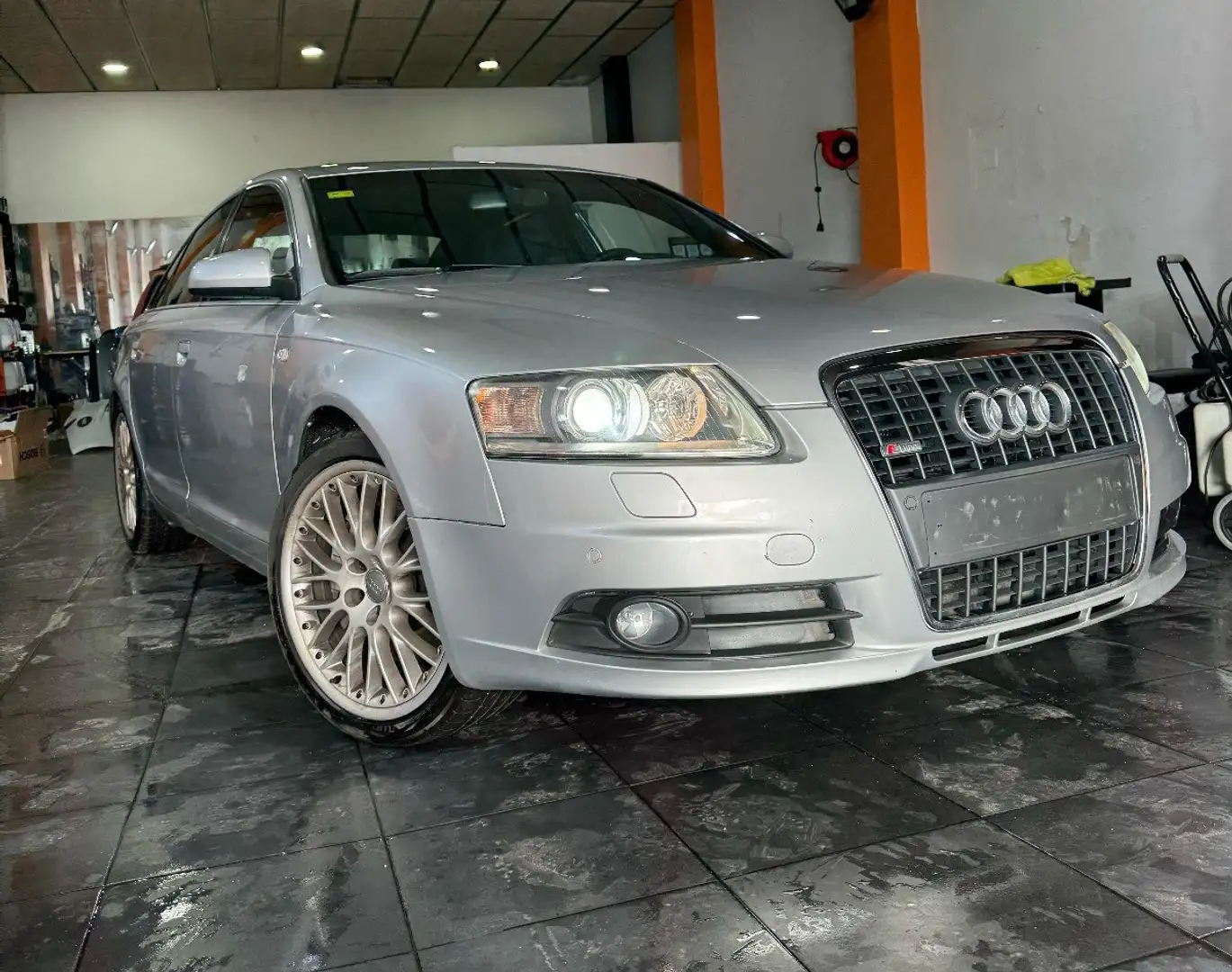 Audi A6 3.0TDI quattro Tiptronic 233 - 1