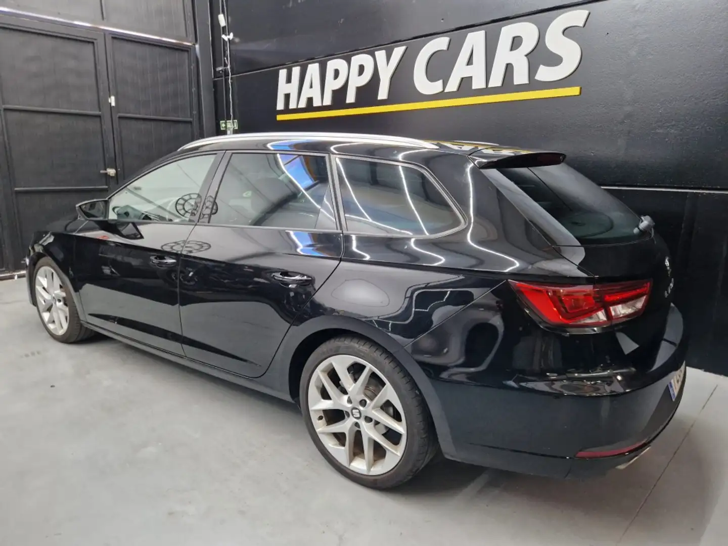 SEAT Leon ST 2.0TDI CR S&S FR DSG 150 Negro - 2