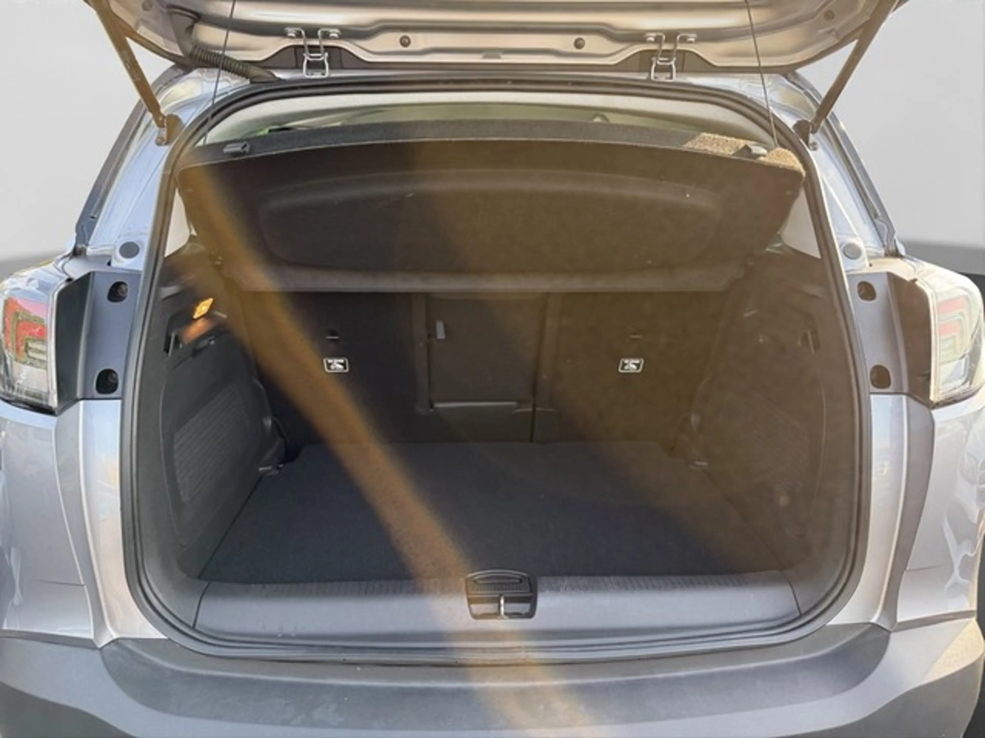 Opel Crossland Ultimate 1.2 HUD+NAVI+Sitzhzg+PDC+CAM+ — photo 15