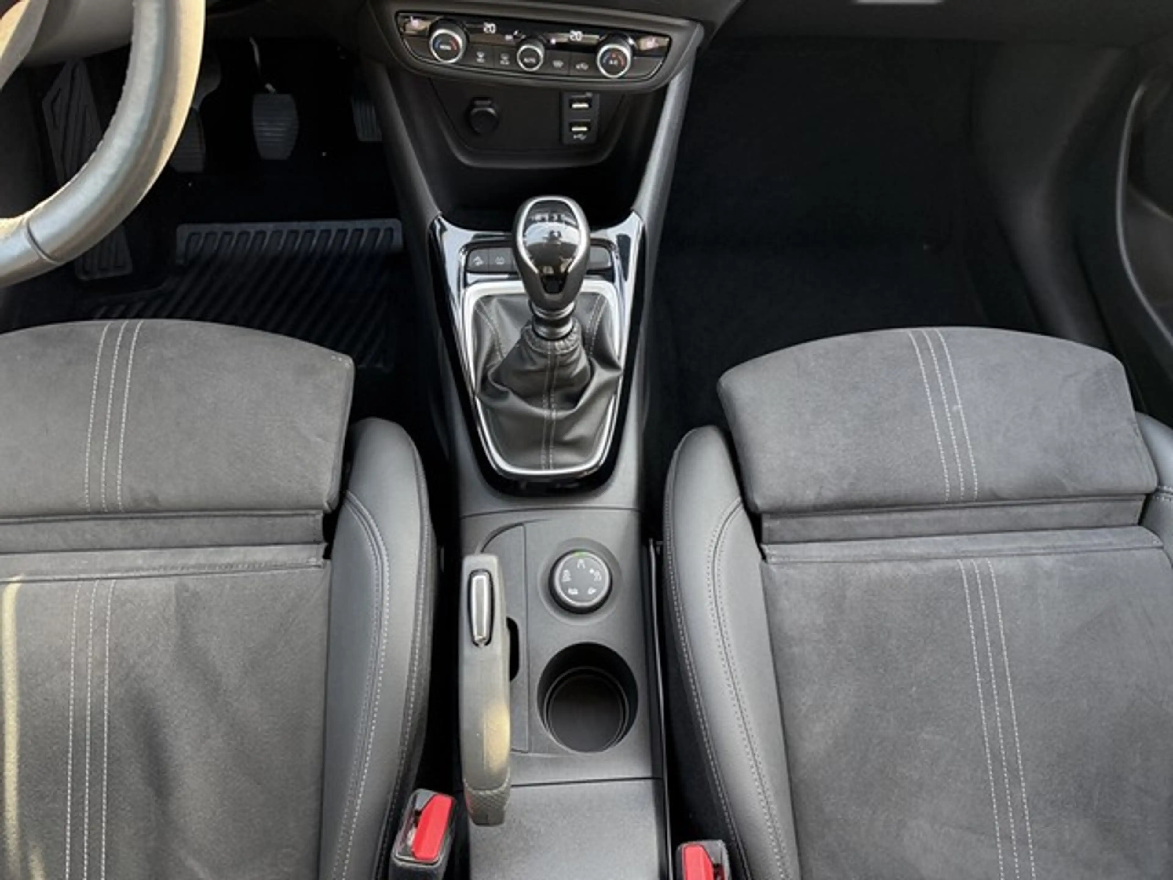 Opel Crossland Ultimate 1.2 HUD+NAVI+Sitzhzg+PDC+CAM+ — photo 10