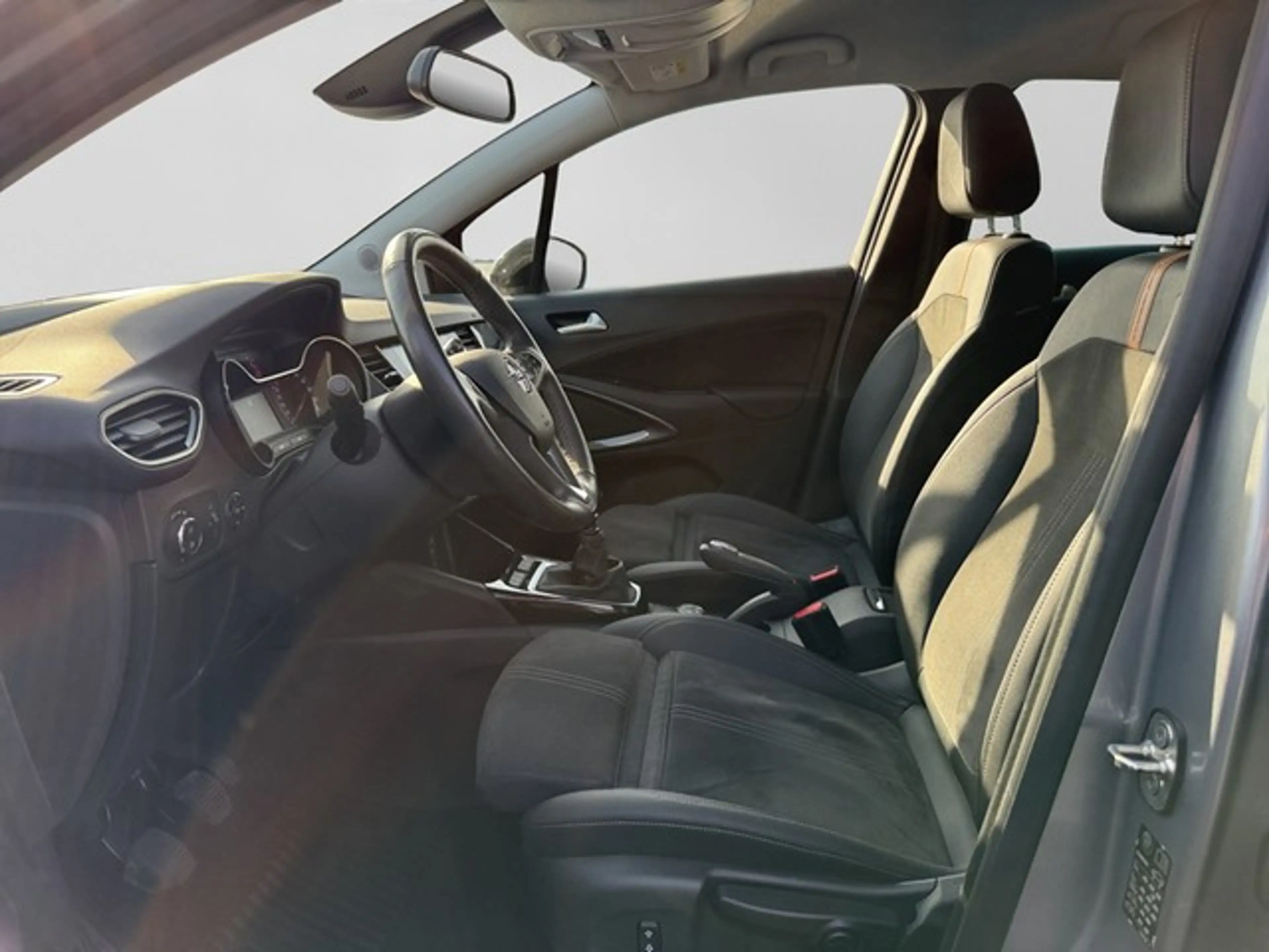 Opel Crossland Ultimate 1.2 HUD+NAVI+Sitzhzg+PDC+CAM+ — photo 7