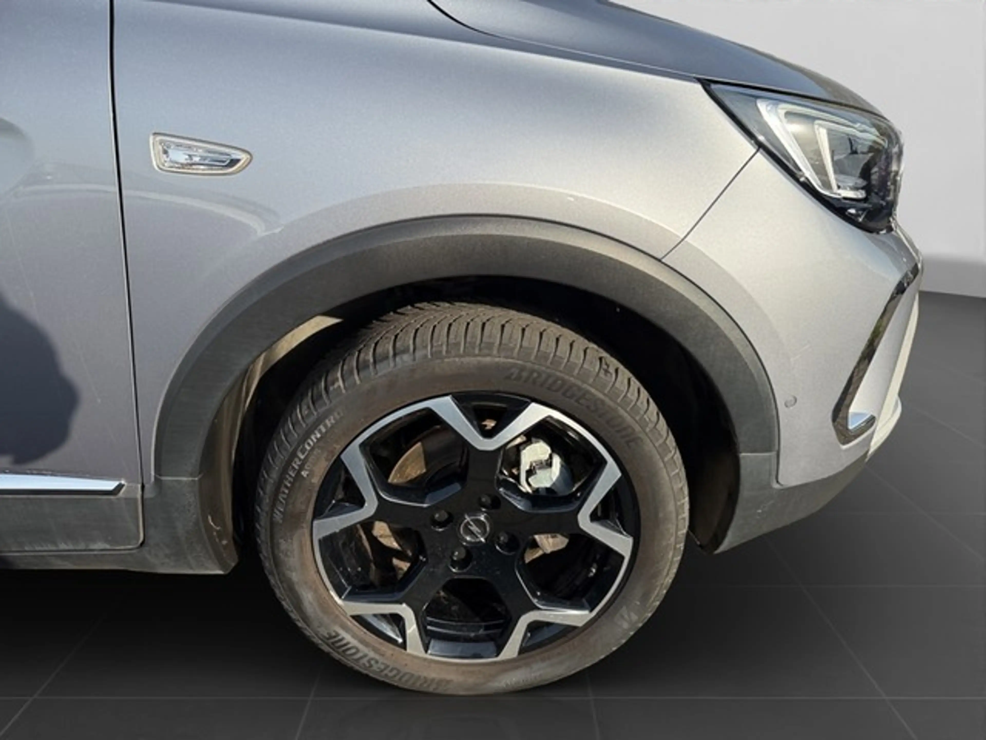Opel Crossland Ultimate 1.2 HUD+NAVI+Sitzhzg+PDC+CAM+ — photo 6