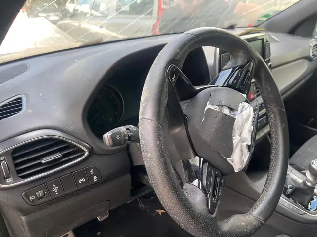 Hyundai i30 view 12