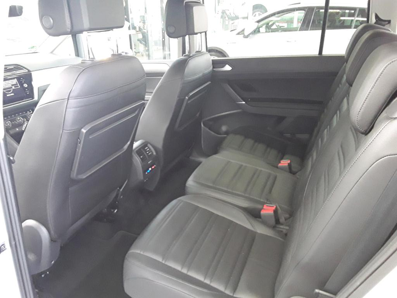 Volkswagen Touran Comfortline ACC Standh. RFK AHK LED — photo 8