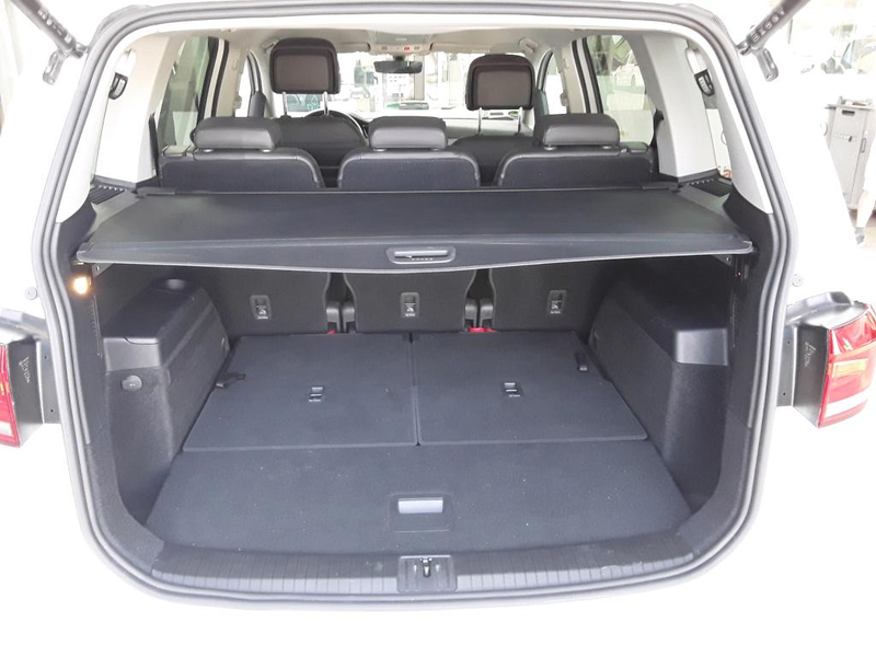 Volkswagen Touran Comfortline ACC Standh. RFK AHK LED — photo 9
