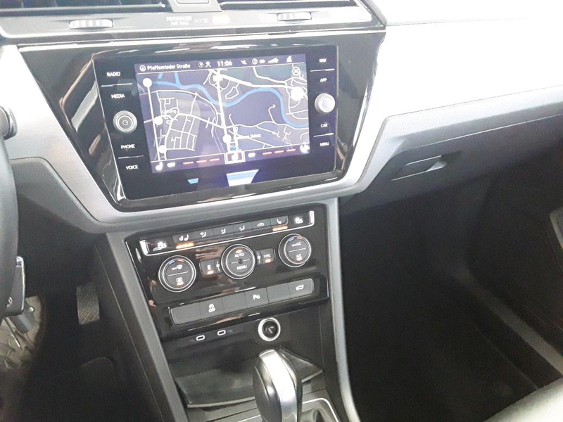 Volkswagen Touran Comfortline ACC Standh. RFK AHK LED — photo 6