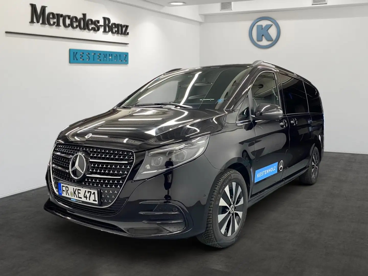 Mercedes-Benz V 300 d lang 4M AMG WideScreen 360° Airmat Stdhzg Schwarz - 2