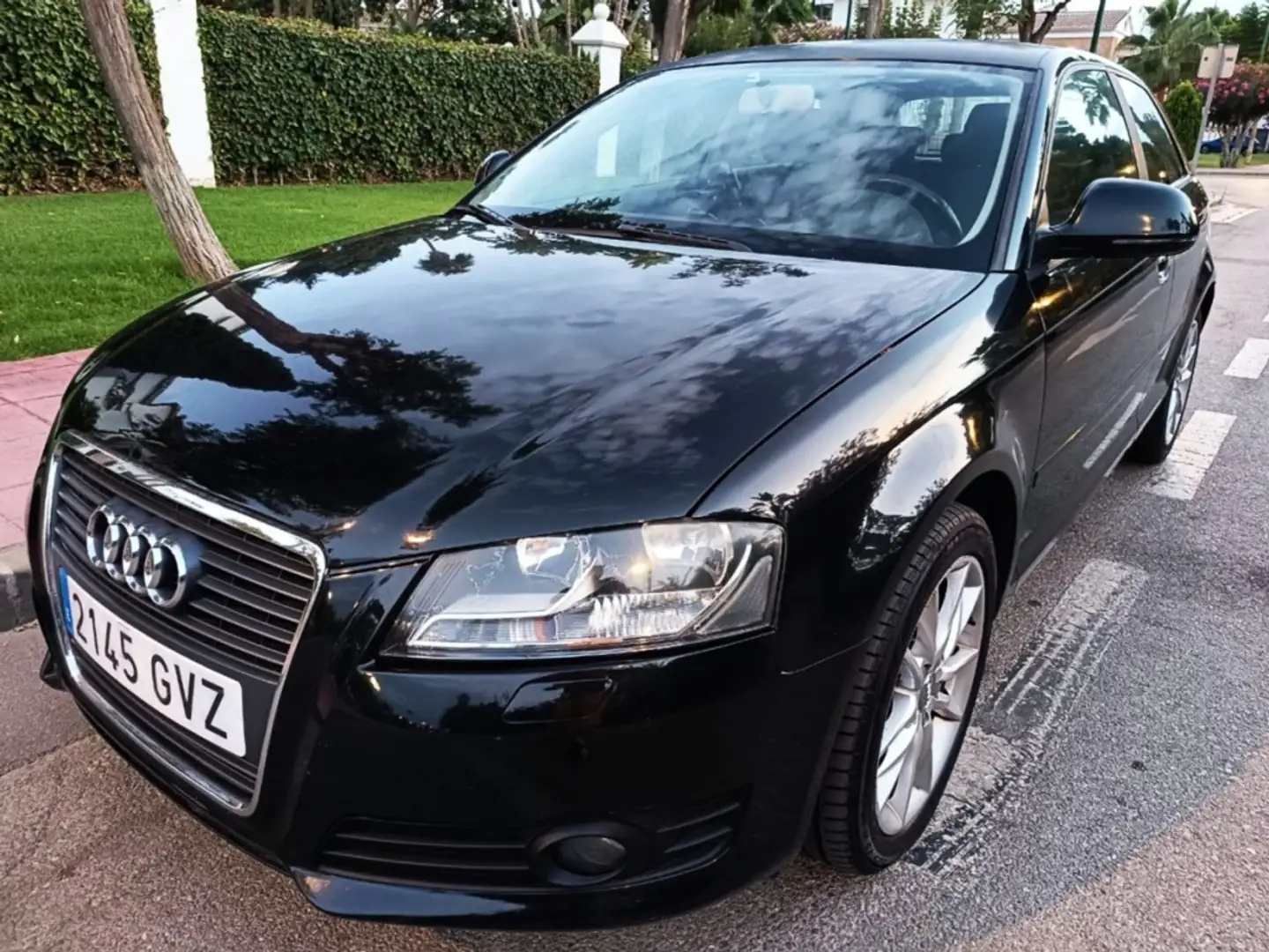 Audi A3 Berlina Manual de 3 Puertas Schwarz - 1