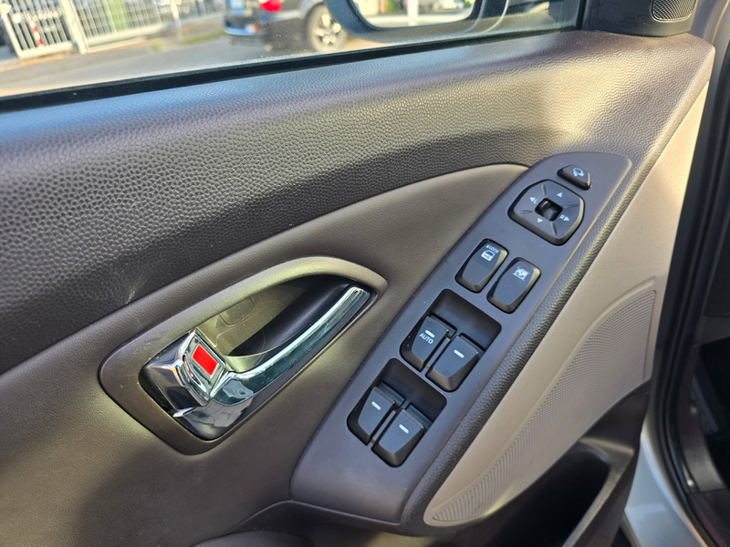Hyundai iX35 ix35 2.0 4WD Automatik Premium — photo 13