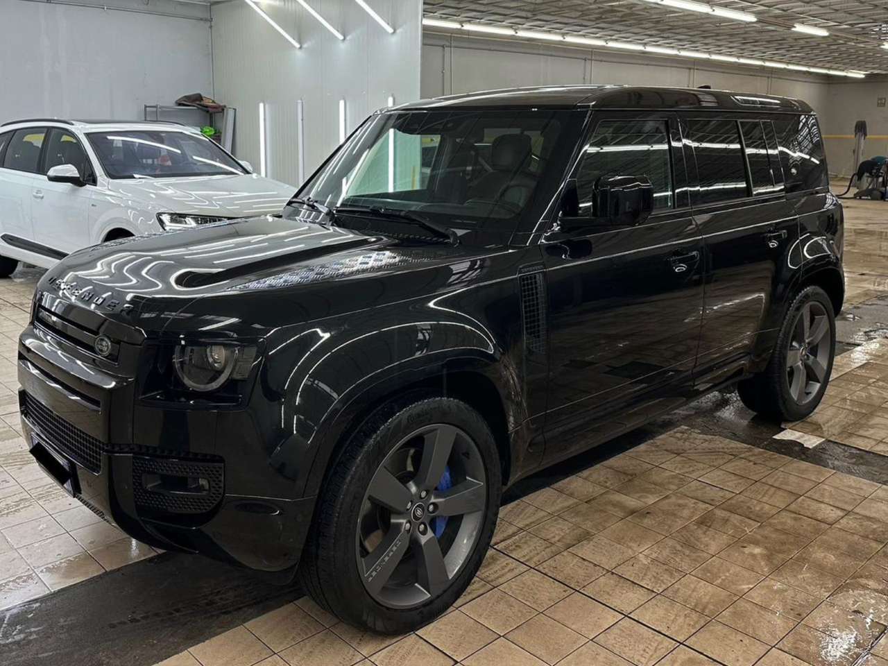 Land Rover Defender Defender VII 2020 110 110 5.0 V8 awd 525cv auto