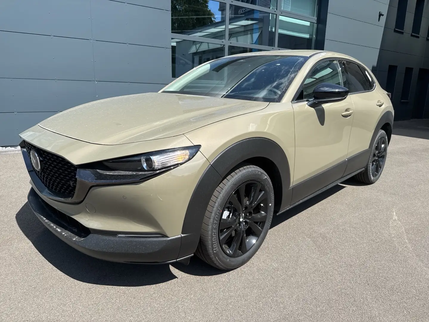 Mazda CX-30 Nagisa 140 Automatik Metallic - 1