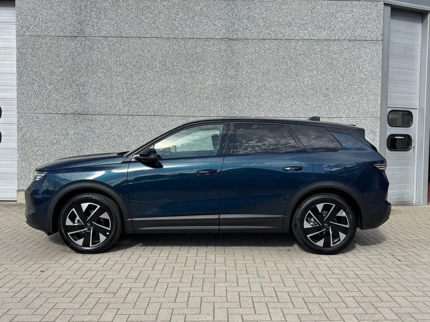 Opel Grandland MILD HYBRID 136PK AUT. GS TECHPACK PLUS Blauw - 2