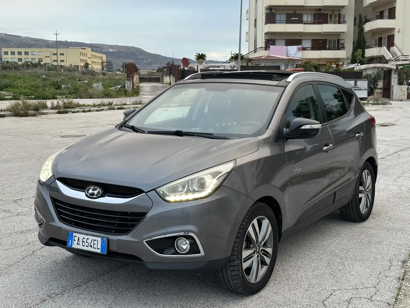 Hyundai iX35 1.7 crdi 2WD Xpossible - 1