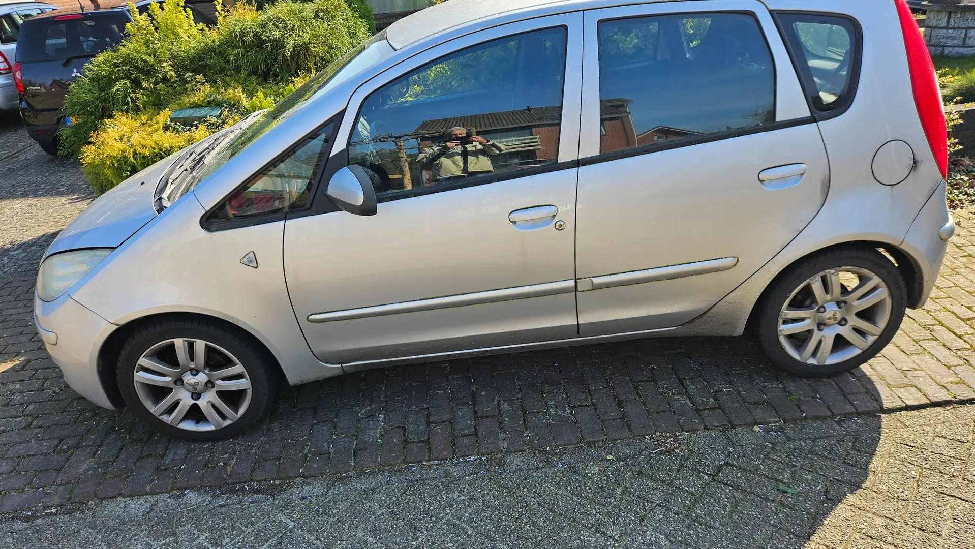Mitsubishi Colt 1.3 Incharge+ Срібний - 2