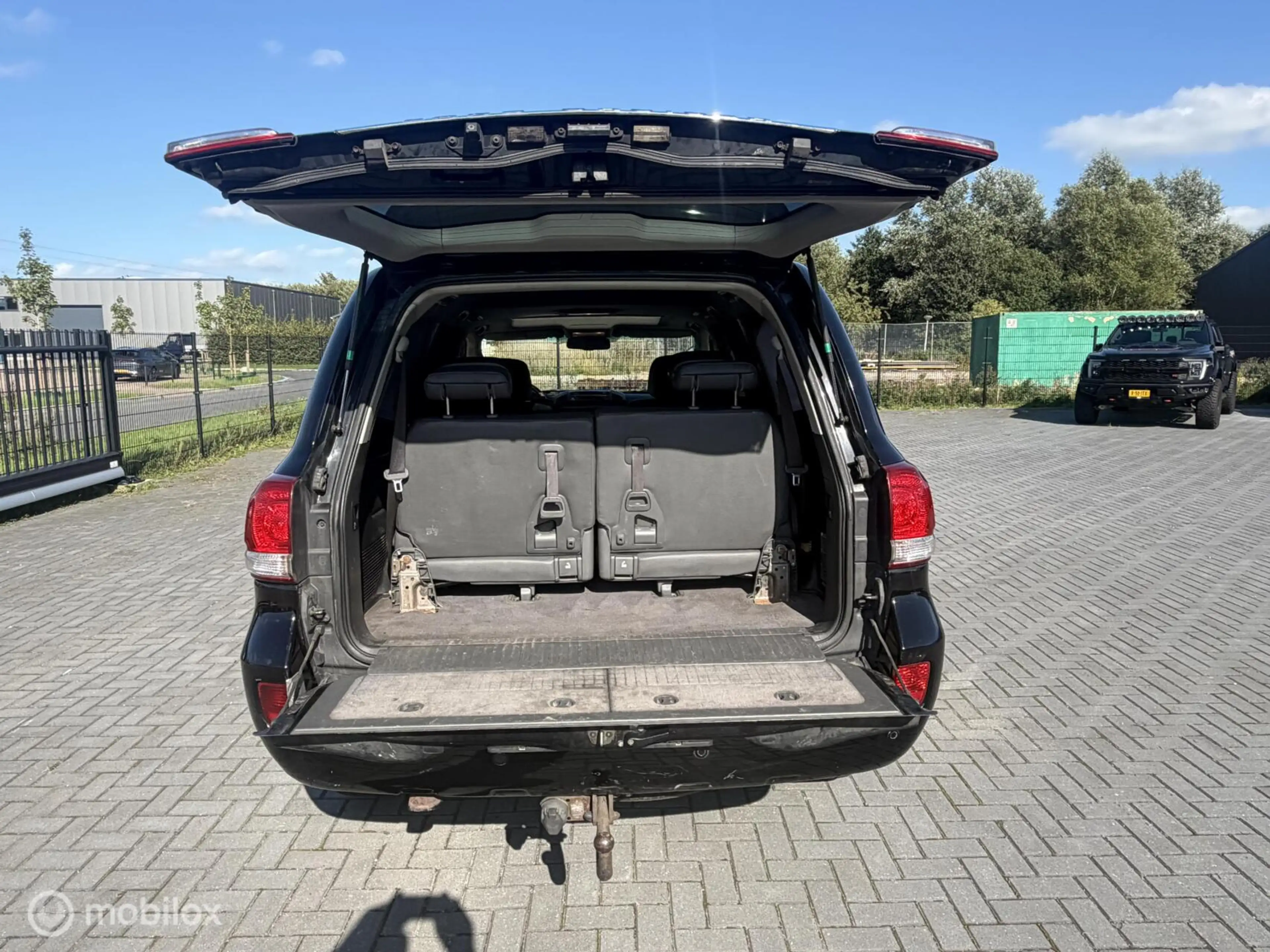 Toyota Land Cruiser LandCruiser V8 4.5 D-4D Executive 7p. — photo 12