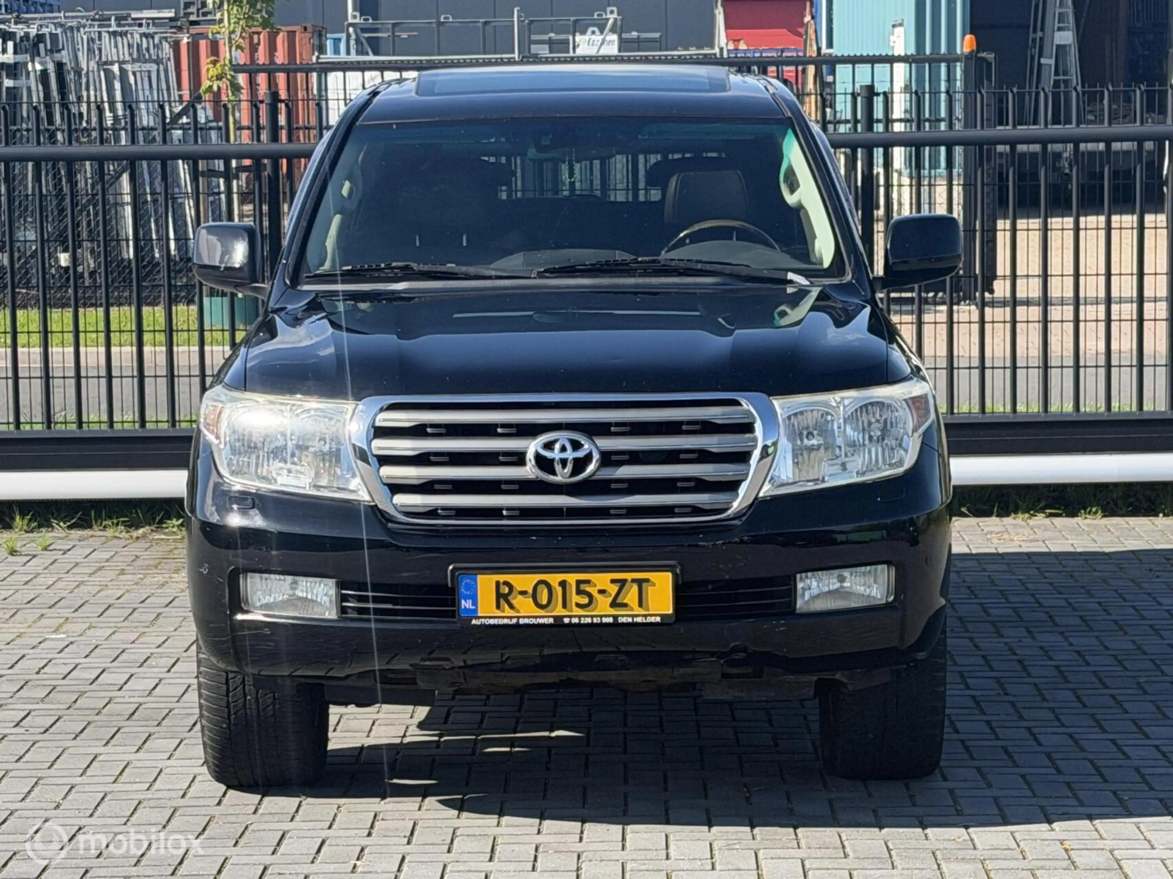 Toyota Land Cruiser LandCruiser V8 4.5 D-4D Executive 7p. — photo 2