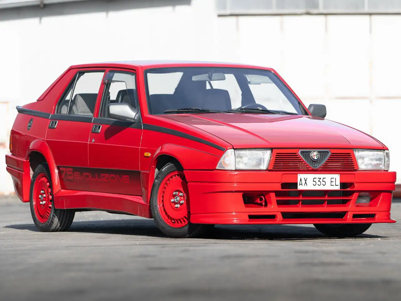 Alfa Romeo 75 Turbo EVOLUZIONE, foto 2