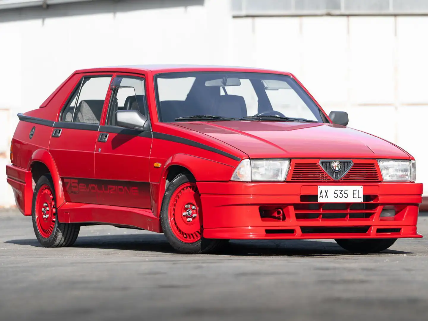 Alfa Romeo 75 Turbo EVOLUZIONE Piros - 2