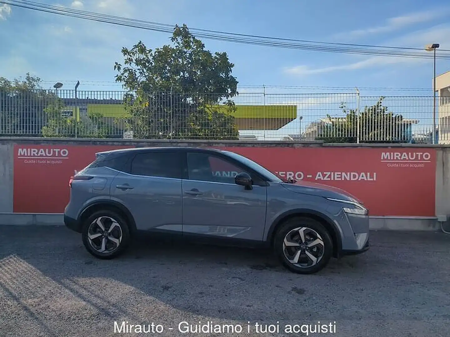 Nissan Qashqai 3ª serie Qashqai MHEV 140 CV N-Connecta Grigio - 1