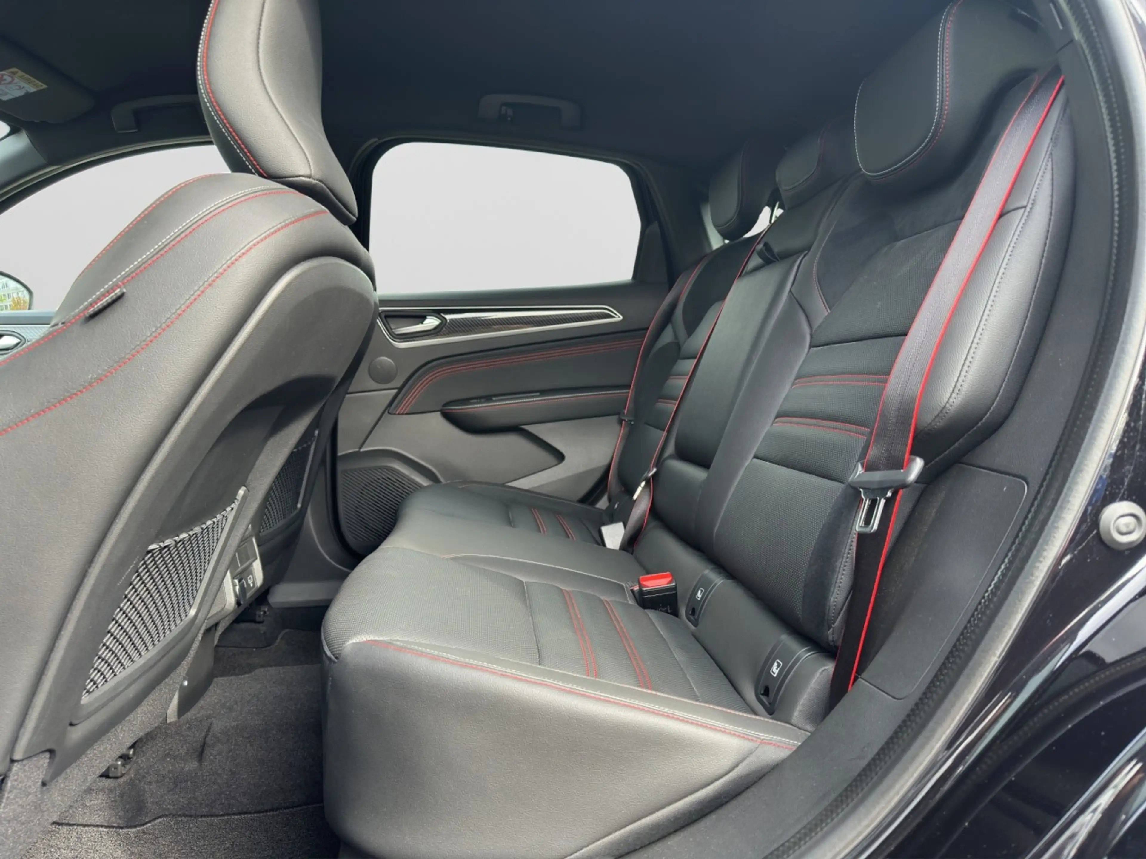 Renault Arkana R.S. Line Mild Hybrid 160EDC Klima Navi — photo 14