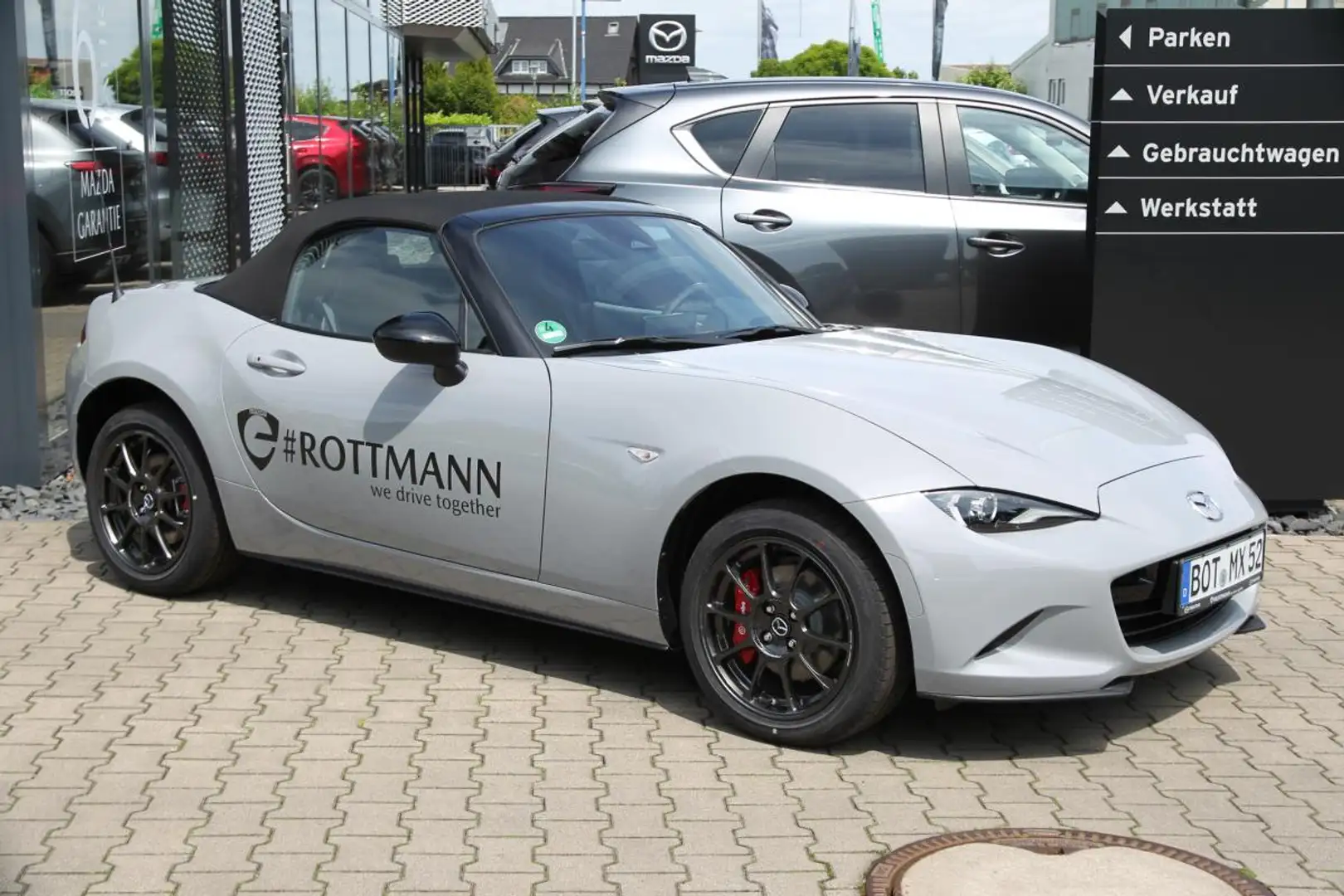 Mazda MX-5 1.5 Homura /Recaro/BOSE/KeyLess/Ma­trix-LED Grau - 1