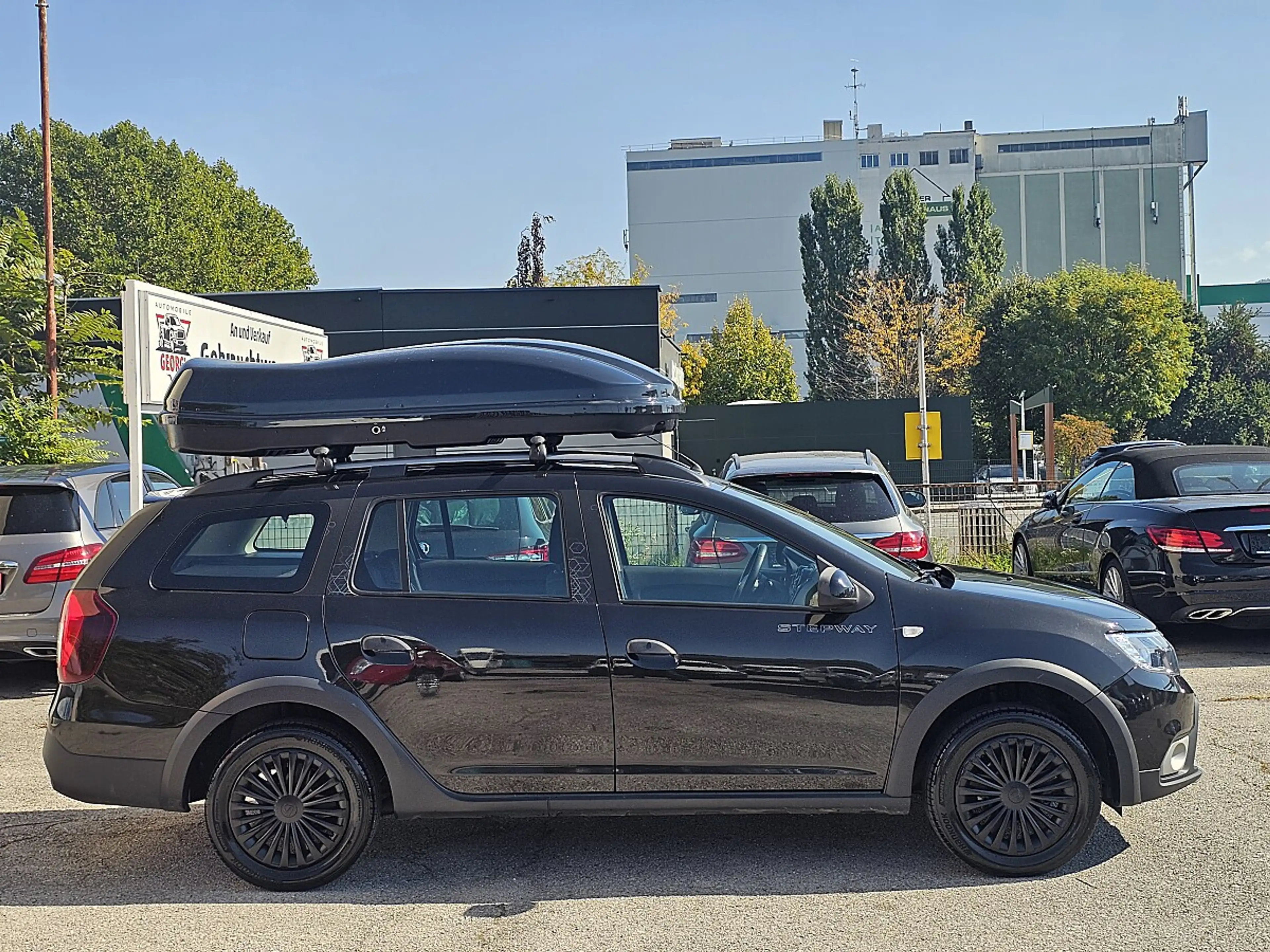 Dacia Logan MCV Celebration TCe 90 1-Hand Pickerl+Service-N... — photo 13