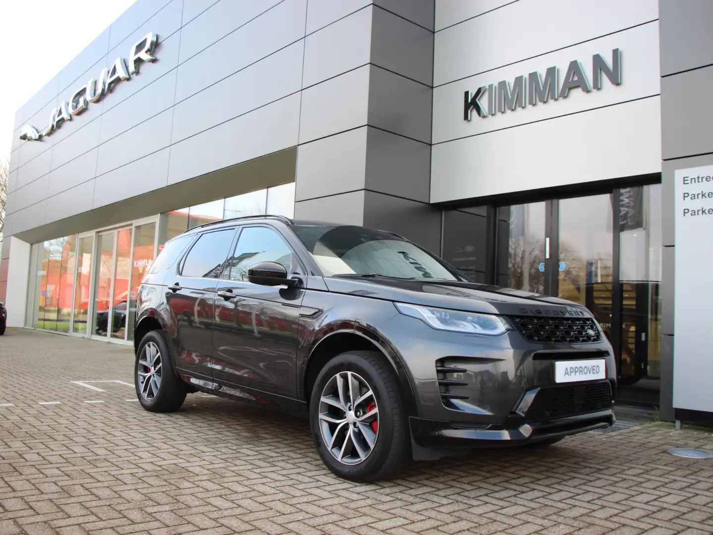 Land Rover Discovery Sport P300e PHEV Dynamic SE | Glazen dak | Stoelververwa Gris - 2