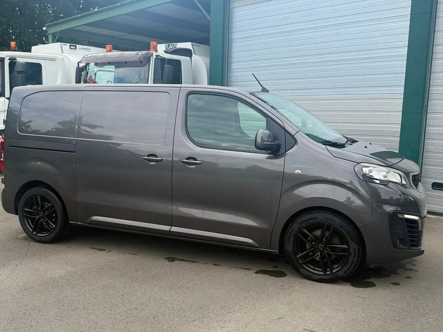 Peugeot Expert 2.0 BlueHDi L2 Standard Premium S Gris - 1