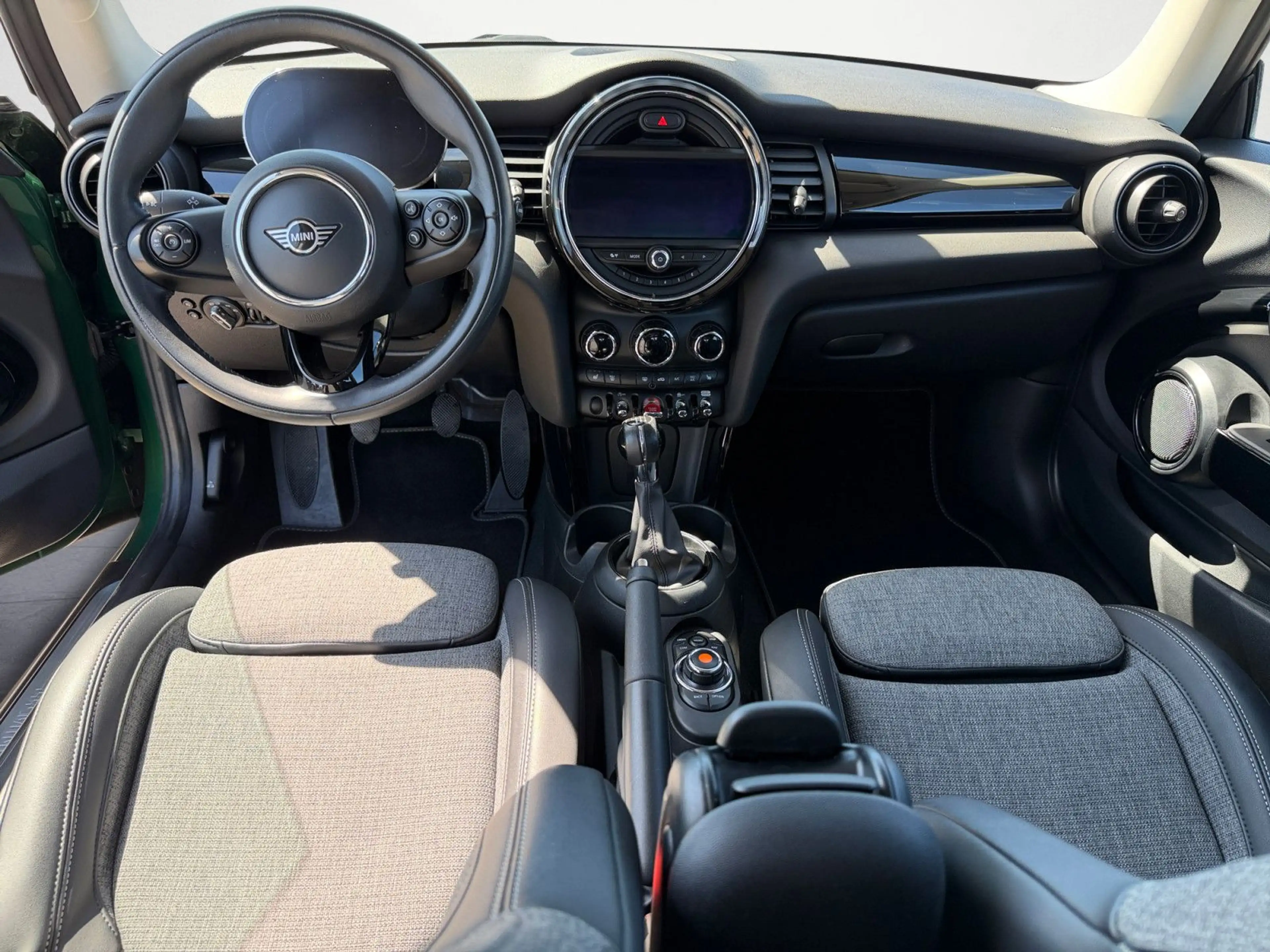 MINI Cooper S Navi Klima PDC Panorama Sportsitze Sitz — photo 6