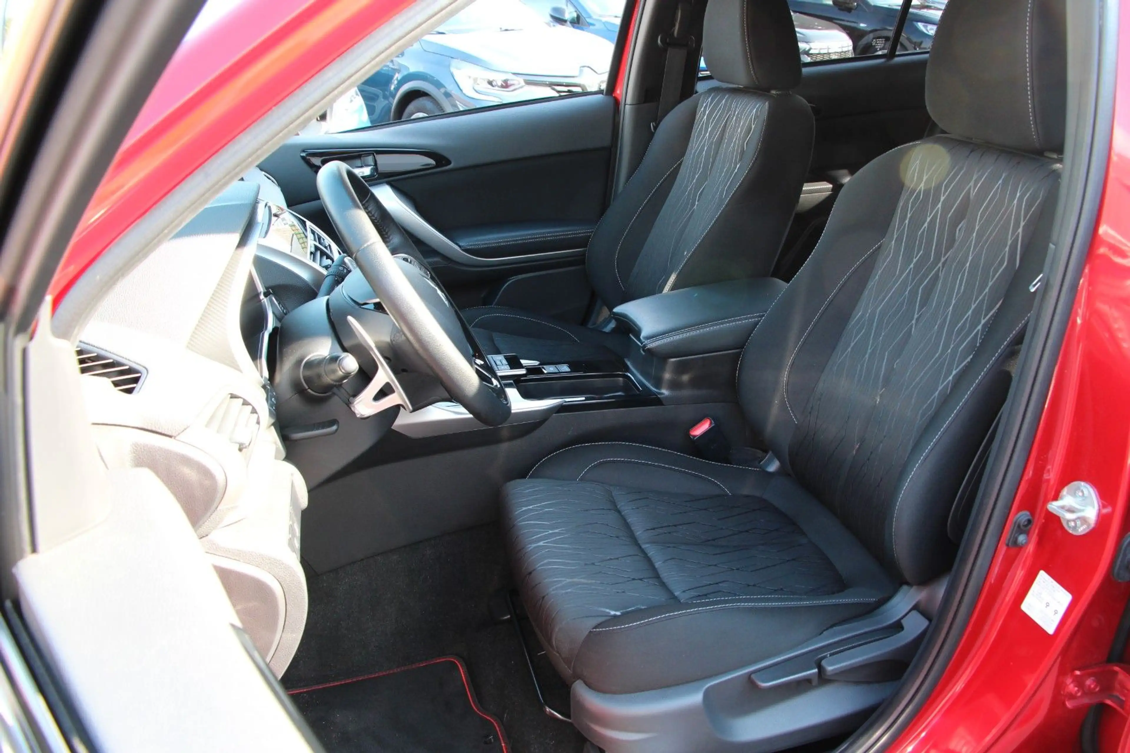 Mitsubishi Eclipse Cross Active+ 4WD /02009 — photo 11