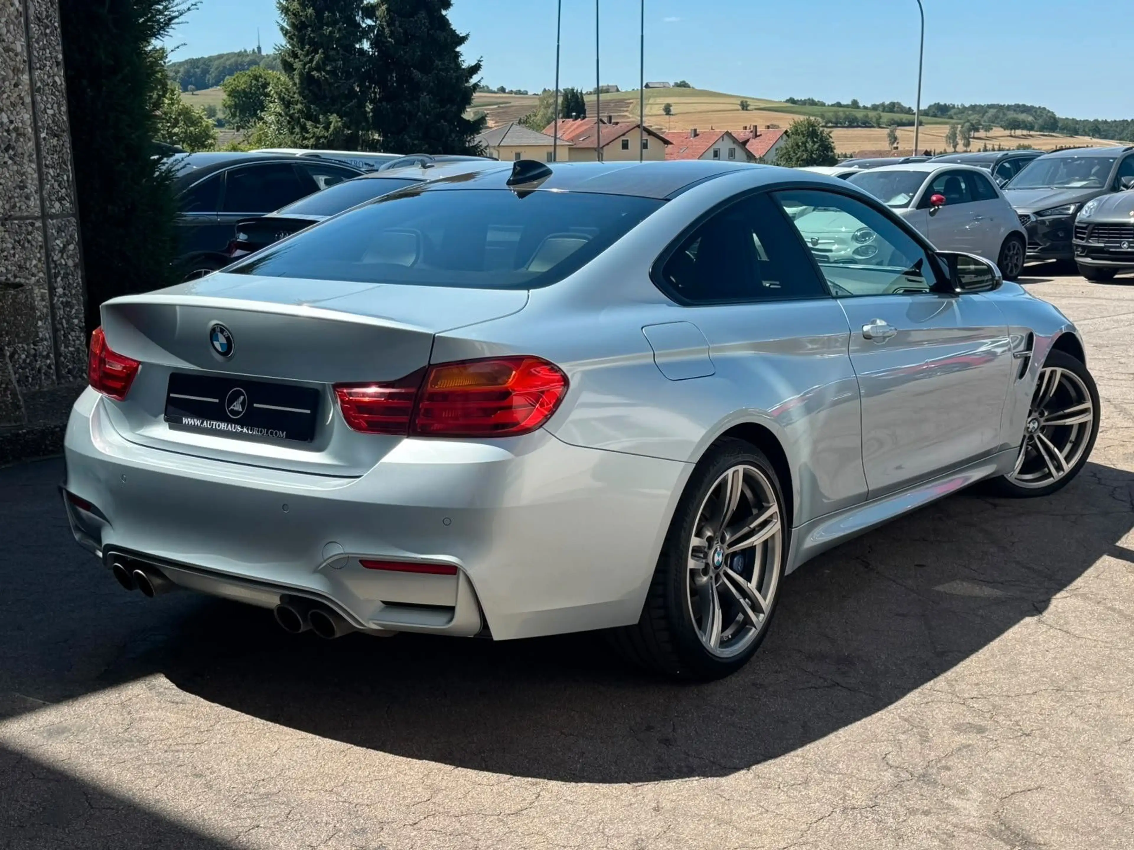 BMW M4 DKG Coupe LED MEMO CARBON NAVI 19" UNFALLFREI — photo 6
