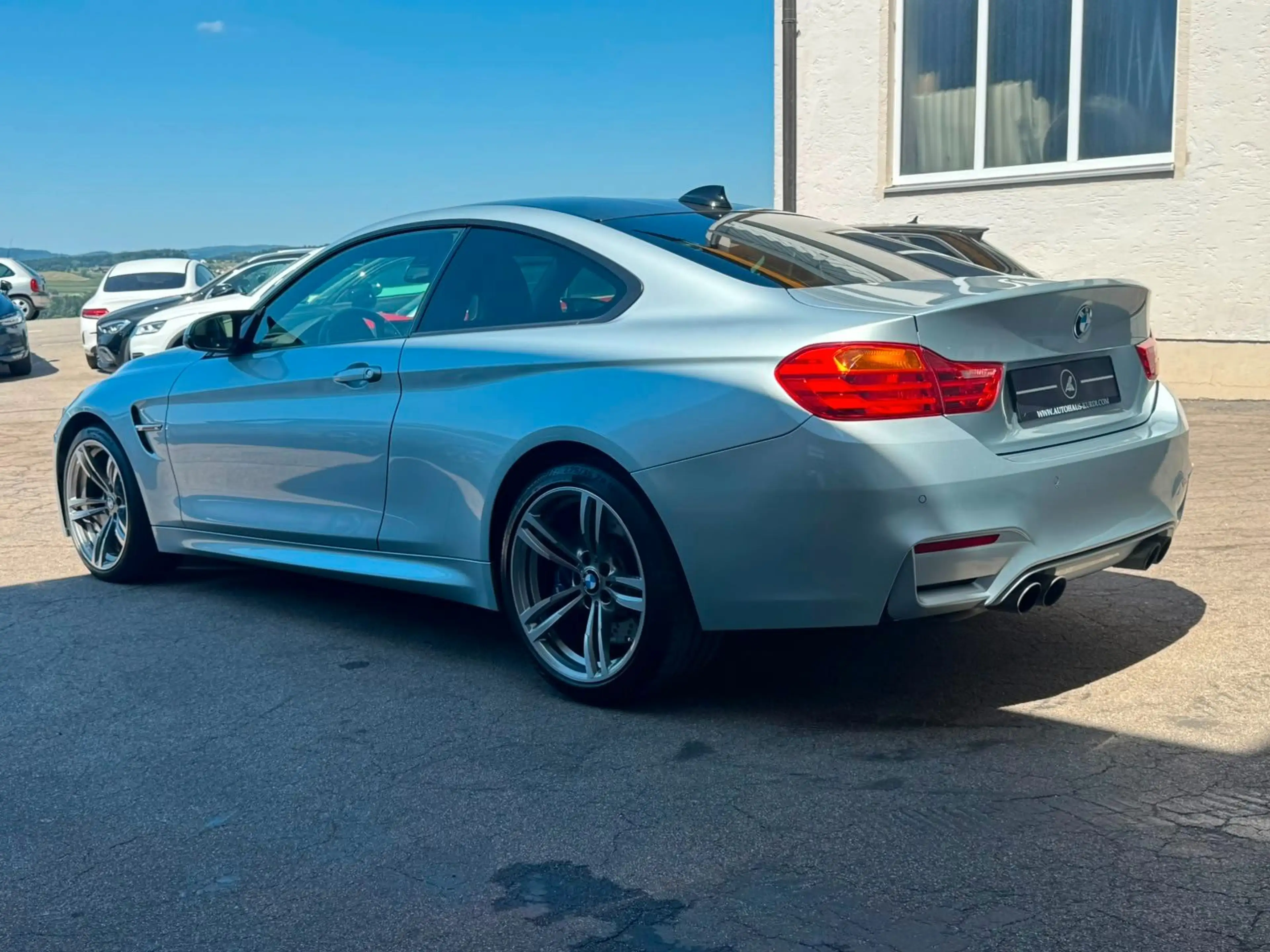 BMW M4 DKG Coupe LED MEMO CARBON NAVI 19" UNFALLFREI — photo 8