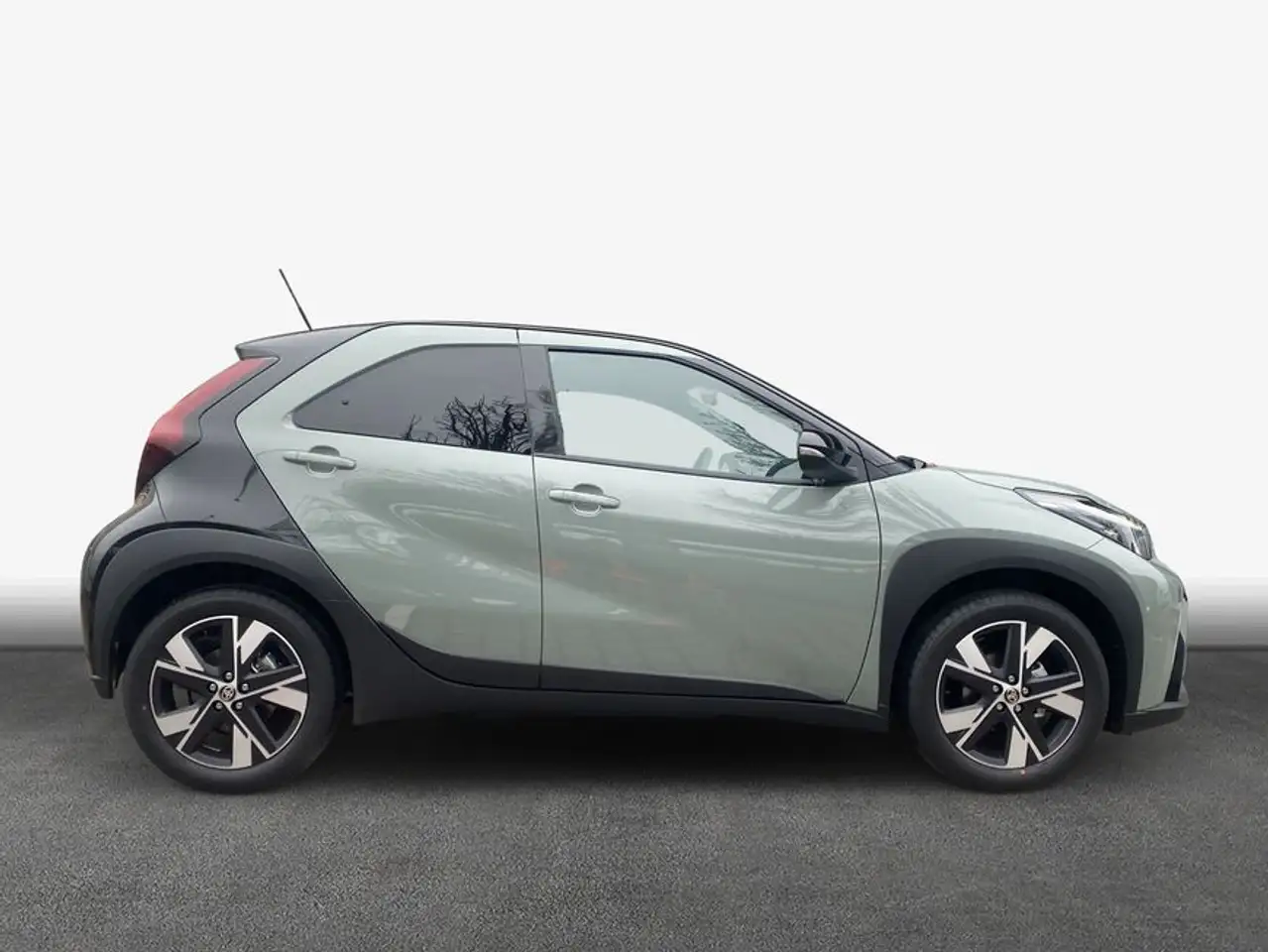 Toyota Aygo X X 1,5 Hybrid Teamplayer 68 kW, 5-türig 4